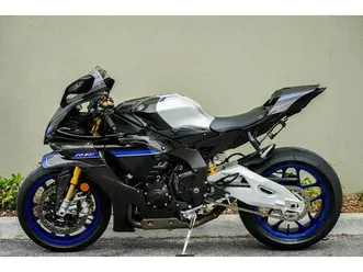 2025 yamaha yzf-r1m