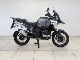bmw r 1300 gs adventure triple black