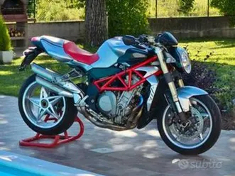 mv agusta brutale 910 - 2006