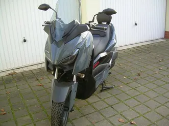 yamaha xmax 300 tech max