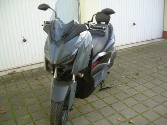 yamaha xmax 300 tech max