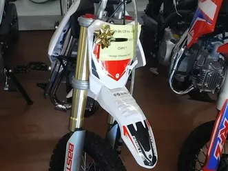 bastos bs 125 semi auto - 4 temps - rouge / blanc