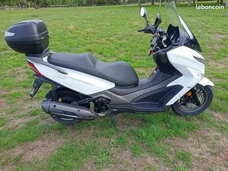 scooter kymco 125 cm3 x town