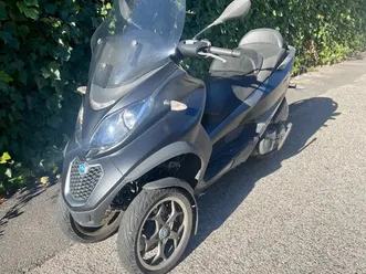 piaggio mp3 500