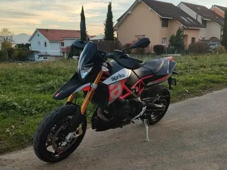 aprilia dorsoduro 900