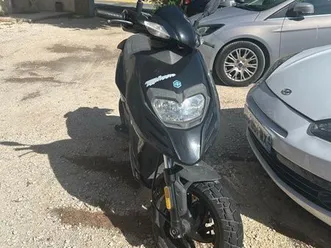 scooter 125 piaggo typhoon