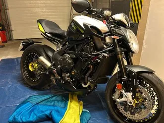 mv agusta 800 dragster rr