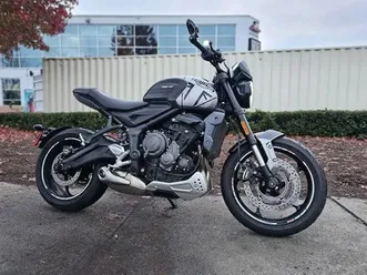 2022 triumph trident 660