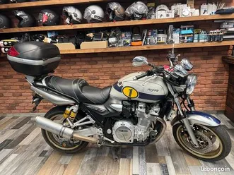yamaha xjr
