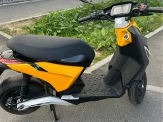 scooter piaggo 1 - électrique