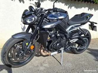 triumph street triple r 2024 couleur silver ice, sous garantie constructeur jusqu'en 06/26
