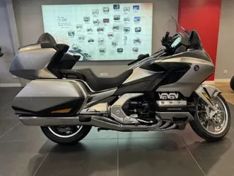honda goldwing touring dct airbag 2023 1833 cm3 | moto routière | 11 214 km | gris | 56600 lanester