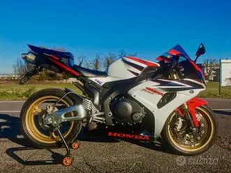 honda cbr 1000rr fireblade sc57 hrc