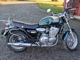 triumph thunderbird 900