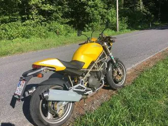 ducati monster 900