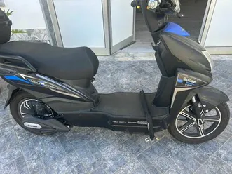 mota elétrica goose (preta e azul) portimão