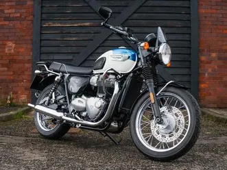 triumph bonneville t100 900 cc