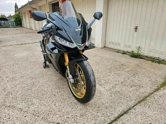 aprilia rsv4 1100 228ps