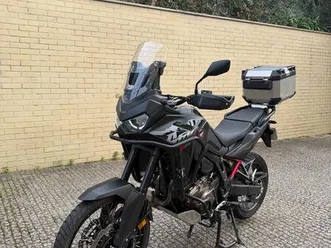 honda africa twin 1100 de 2024 c/ 6 anos garantia nogueira e silva escura