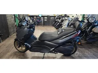 yamaha x-max 300 tech max