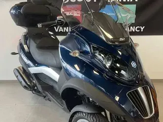piaggio mp3 400