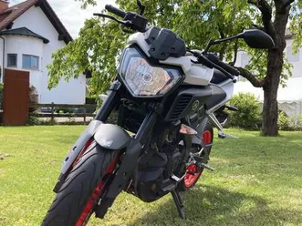 yamaha mt 125