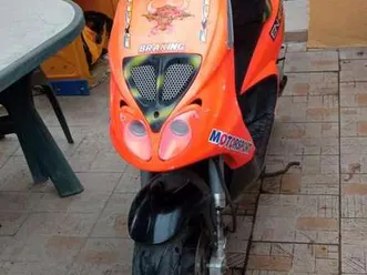 piaggio nrg 50 arancione