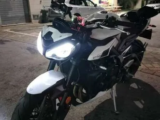 triumph street triple 765 triumph street triple 765r bianco