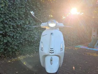 vespa primavera 125