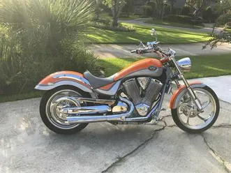 2004 victory vegas