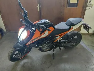 ② ktm duke 125