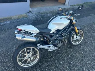 1100 s ãhlins - carbon