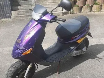 peugeot*buxy 50 roller mit papieren*lila*generalüberholt*50 km/h*
