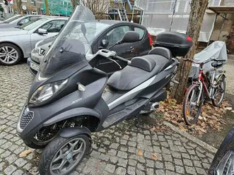 piaggio mp3 300