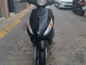 piaggio - zip