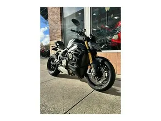 2023 ducati ducati streetfighter v4 s grey nero