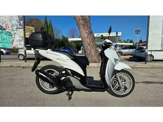 vendo yamaha xenter 150 (2011 - 14) usata a civitanova marche (codice 9889392) - moto.it