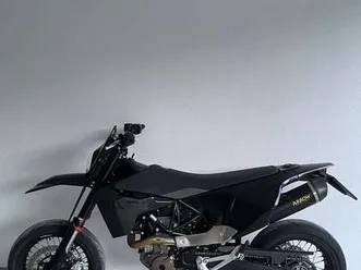 husqvarna 701 supermoto