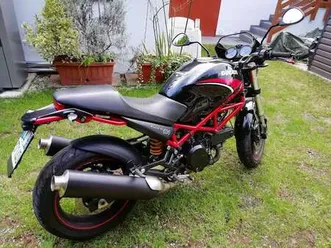ducati monster 695 nero