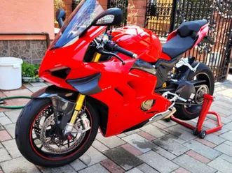 ducati panigale v4 s