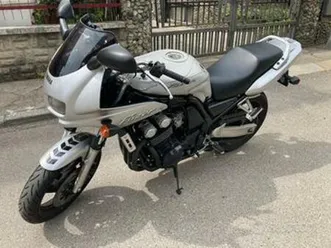 yamaha fzr 600