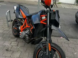 ② ktm smr 950
