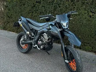 aprilia sx 125 mit umbauten
