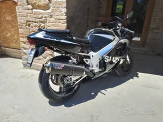 suzuki gsx r600