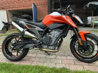 ktm duke 790