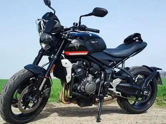 triumph trident 660