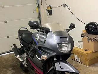 honda cbr 600 f pc25 – gepflegt – gianelli