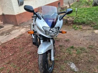 kawasaki zr7s / 750f