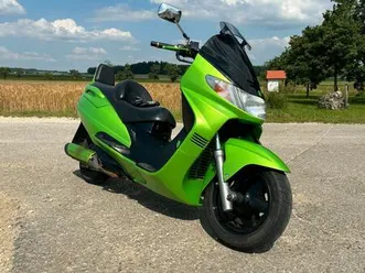 suzuki burgman motorroller grün - wenig gefahren