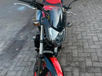 honda nc750s / rc88 / wenig km